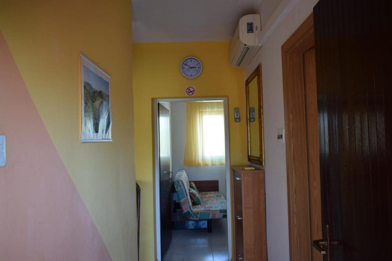 Apartmani Veronika Nin Exterior foto