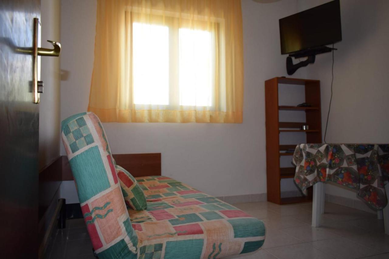 Apartmani Veronika Nin Exterior foto