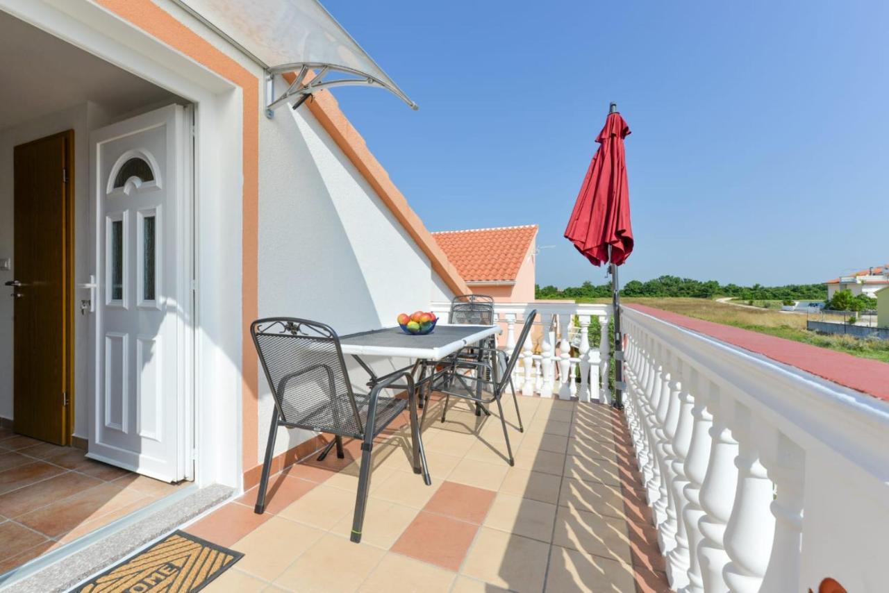 Apartmani Veronika Nin Exterior foto